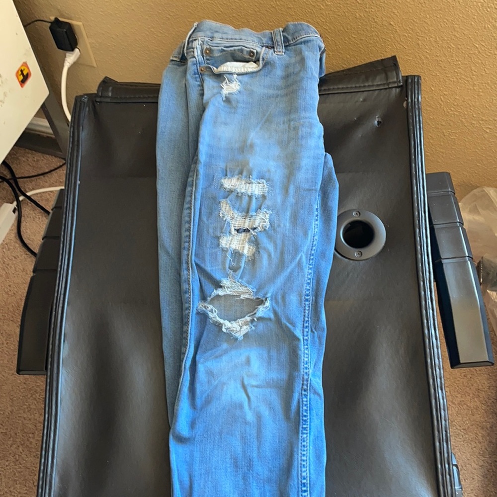 Size W30 L32 Hollister ripped skinny jeans